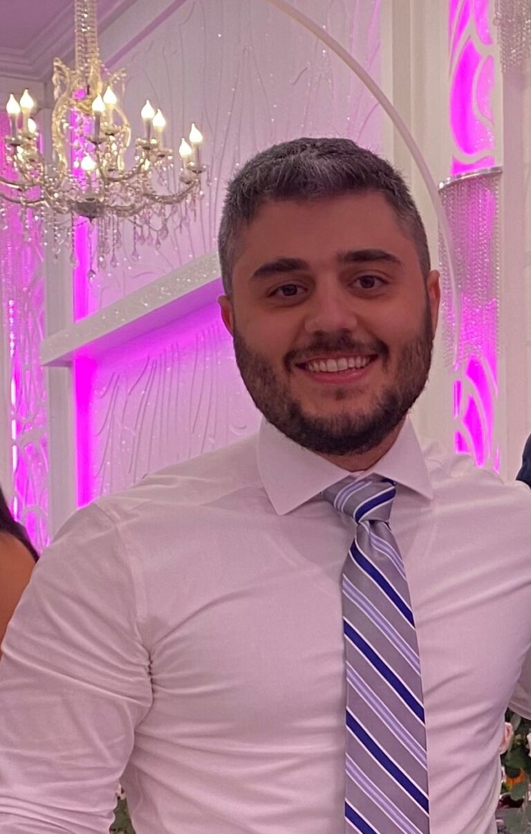 Ara Alepoghelian, I.T. Manager